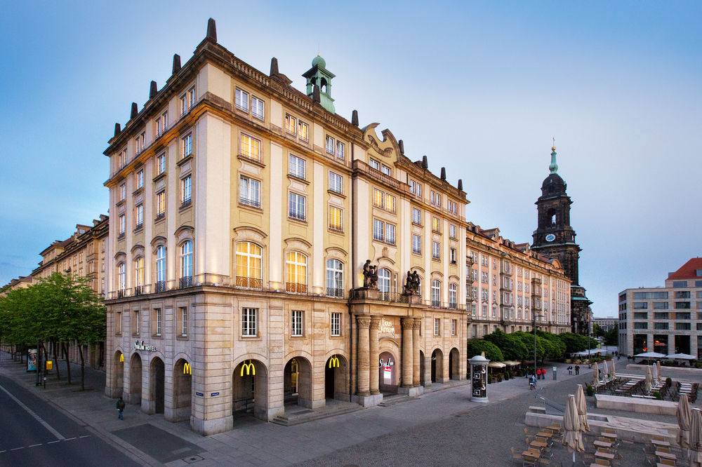 Star Inn Hotel Premium Dresden im Haus Altmarkt by Quality image 1